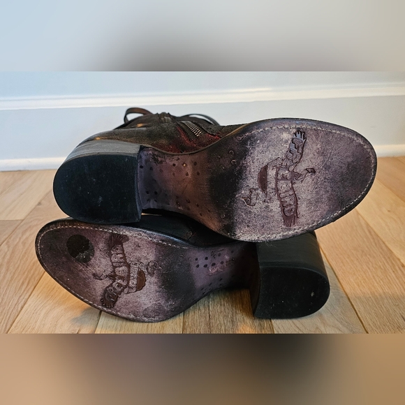 Freebird by Steven- Colin Leather Boot With Embroidery And Round Toe😍 - Picture 11 of 12